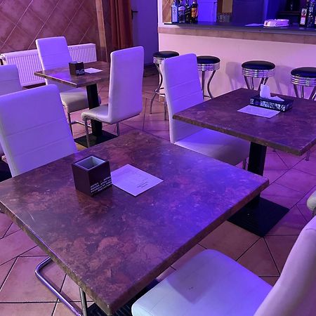City Hotel West Frankfurt am Main Bagian luar foto