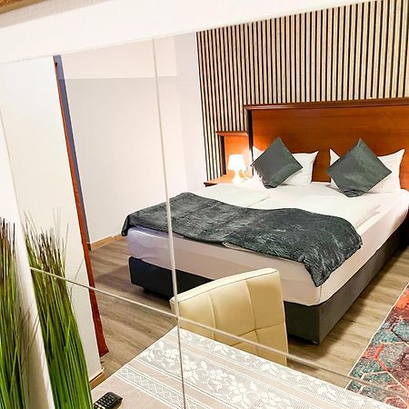 City Hotel West Frankfurt am Main Bagian luar foto