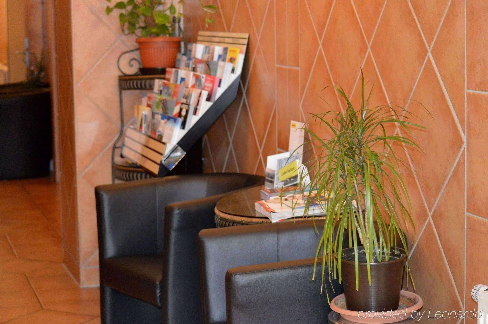 City Hotel West Frankfurt am Main Bagian luar foto