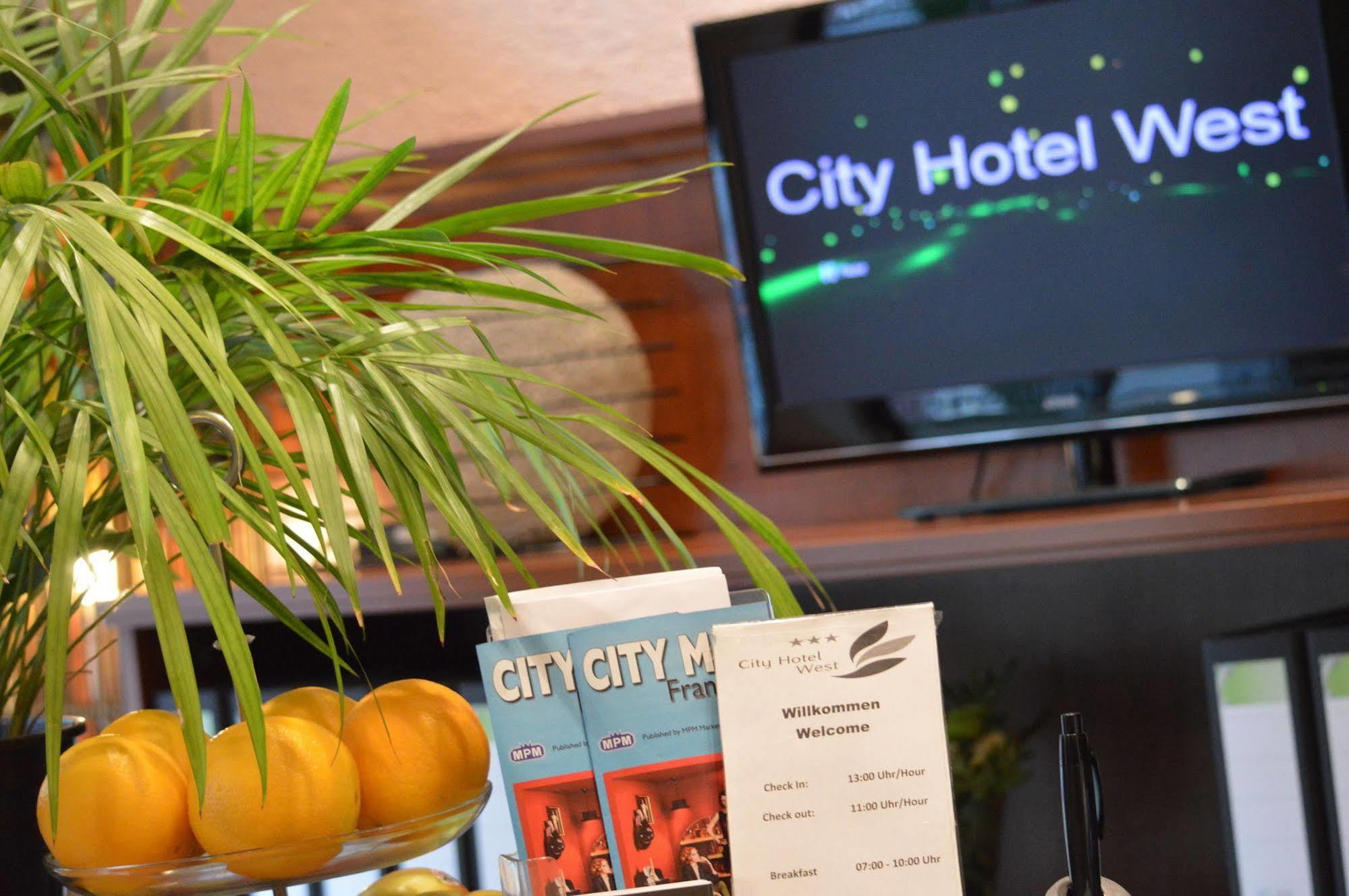 City Hotel West Frankfurt am Main Bagian luar foto